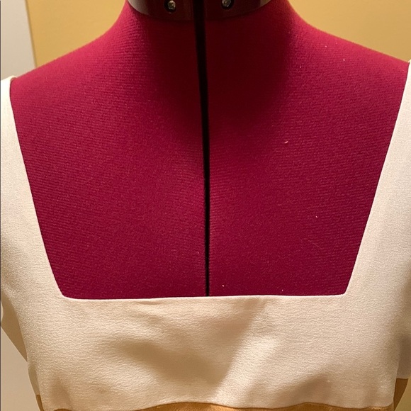 Elegant Tailor made Sleeveless Dress with Cropped Jacket - Picture 11 of 15